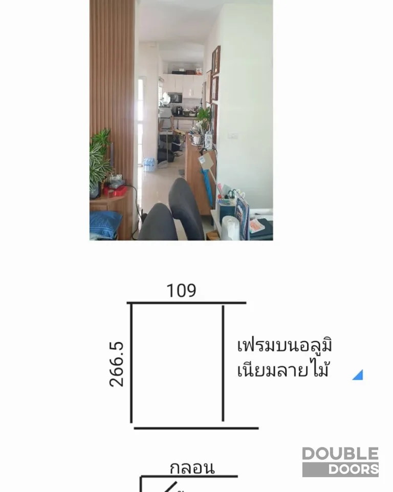 ประตูบานเฟี้ยม ก่อนติดตั้ง ภาพที่ 1 ขนาด 109 × 266 ซม.