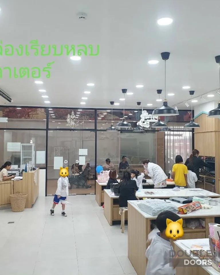 ประตูบานเฟี้ยม ก่อนติดตั้ง ภาพที่ 2 ขนาด 632 × 301 ซม.